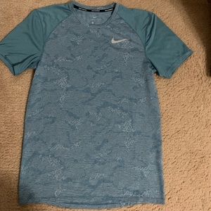 Nike dri fit tee